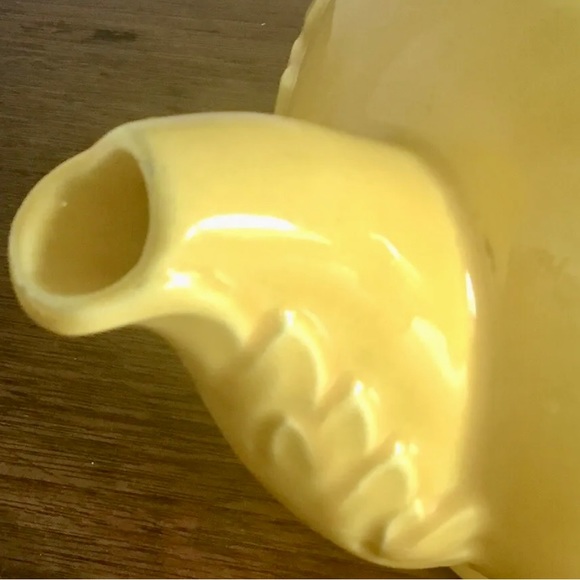 Vintage Red Wing Pottery Teapot - Yellow No. 259 - Picture 10 of 14
